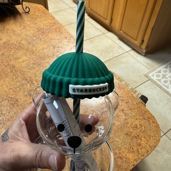 Starbucks limited edition Christmas Bearista Glass with Green Lid 2025 - Picture 4 of 4